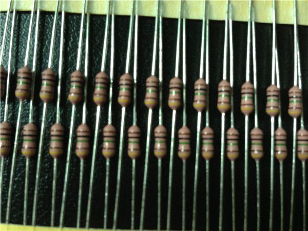 玻璃釉電阻器 RI0.25W   IMG_6707